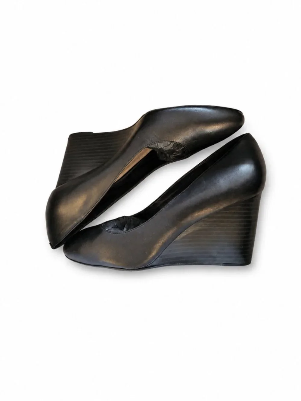 Nine West Black Leather Wedge Pumps Size 8M New Floor Model